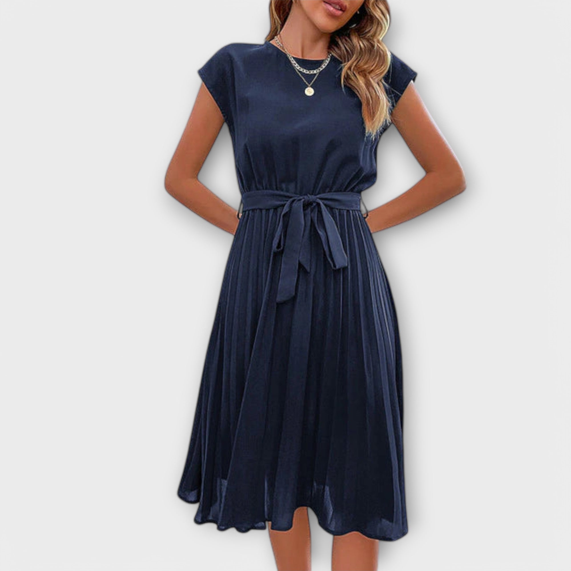 Claire - Kurzarm, gefältete, lässige Midikleid