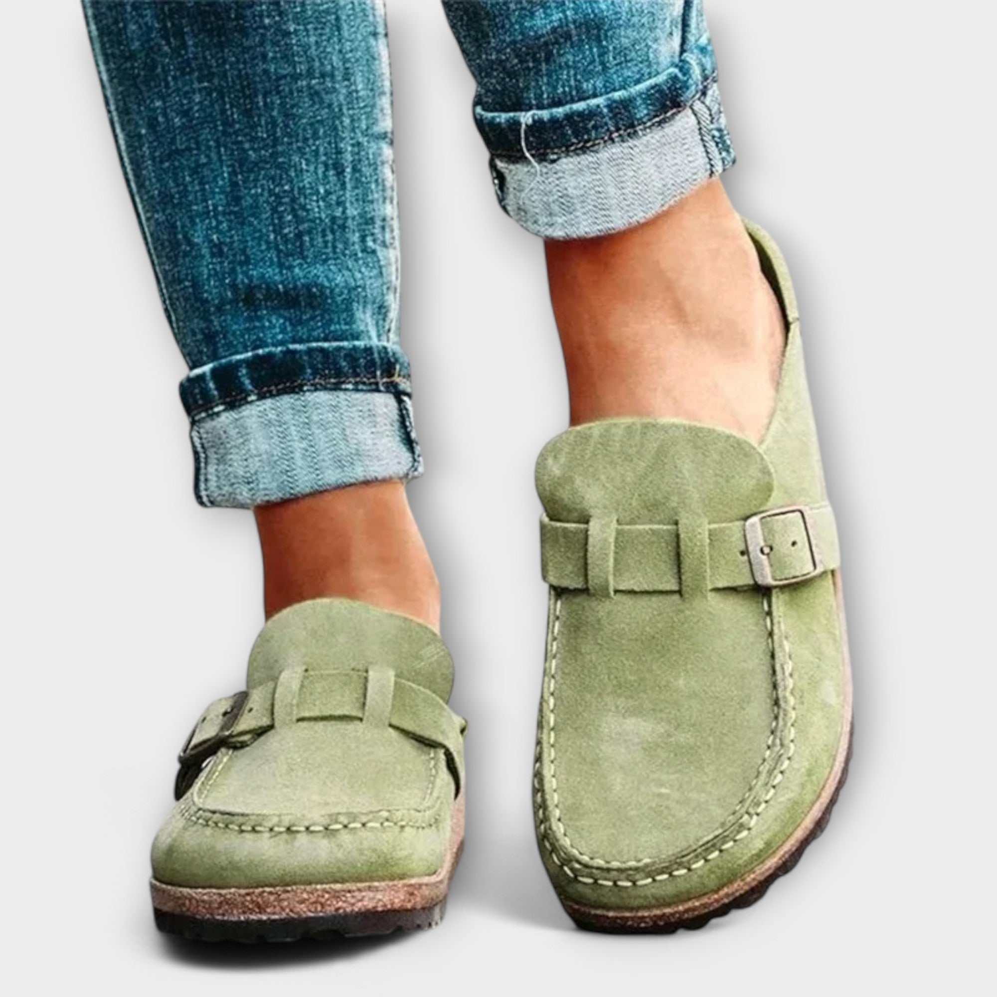 Orthopädische Damenschuhe mit dekorativer Schnalle